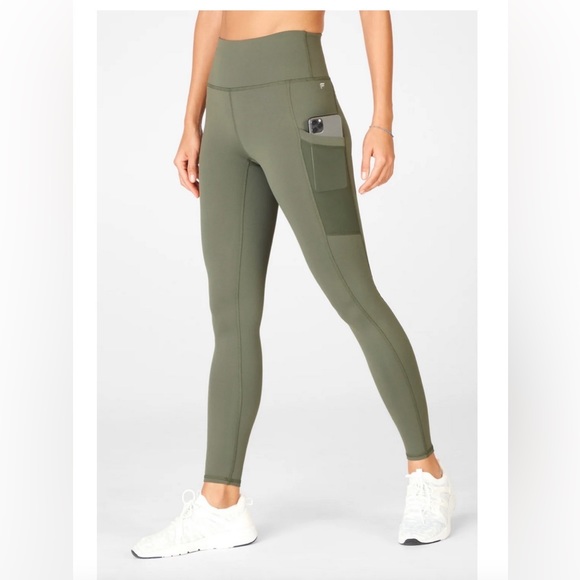 On-The-Go PowerHold® High-Waisted Legging - Picture 5 of 5